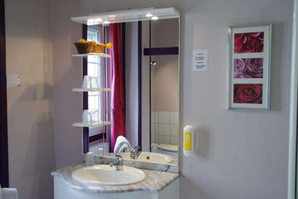 Logis Hotel La Residence, Cognac Centre Zimmer foto